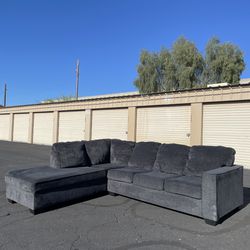 Large Family Sectional (Free Delivery)