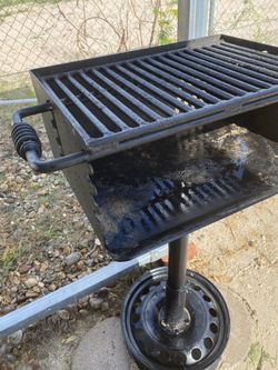 Barbecue pit