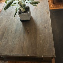 Heavy Duty Wood Coffee Table. 