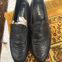 Men’s dress shoes