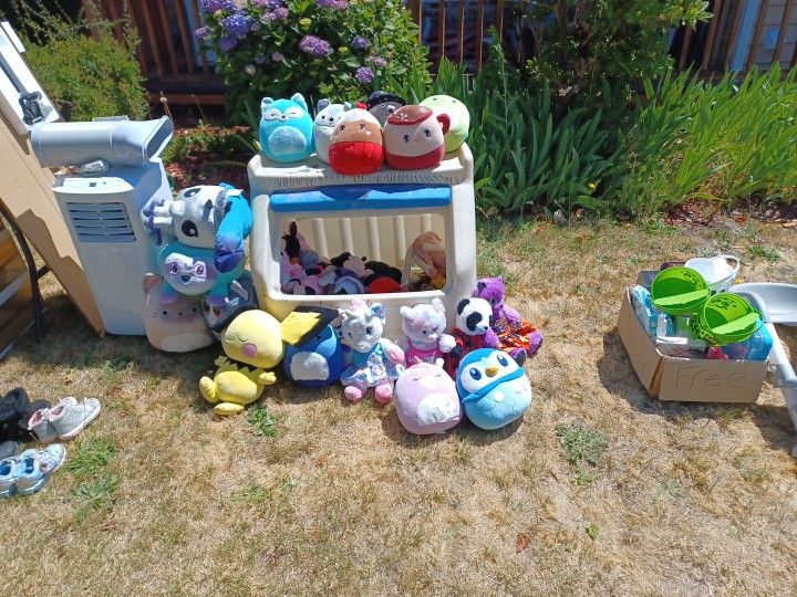 Plushies / Stuffed Animals