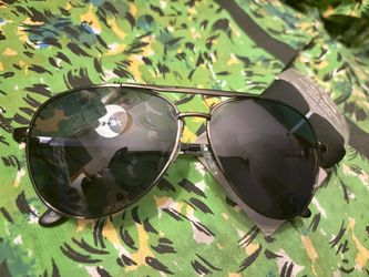 Black Aviator Sunglasses