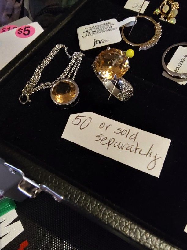 Beautiful Jewelry Set