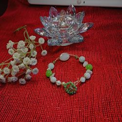 Pulsera Con Cuarzo Blanco Y Cristales Nuevos 