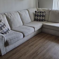 2 Piece Sectional