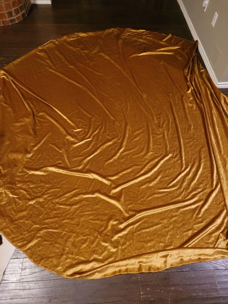 Gold Velvet Tablecloth 