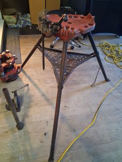 Misc ridgid 300 parts and attachments selling single items or multiple