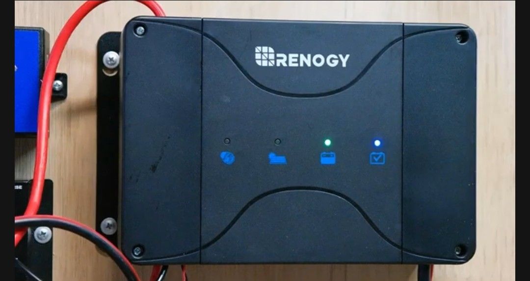 Renogy 12V 50A DC-DC On-Board Battery Charger with MPPT