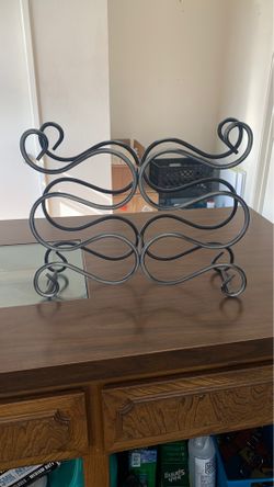 Metal wine rack