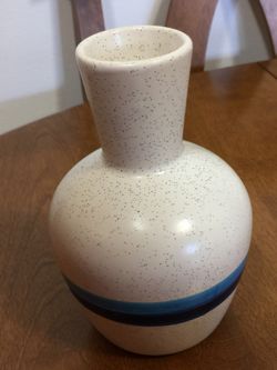 McCoy 1950’s flower pitcher