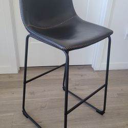 Counter-height Bar Stools