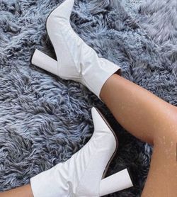 White Boots 