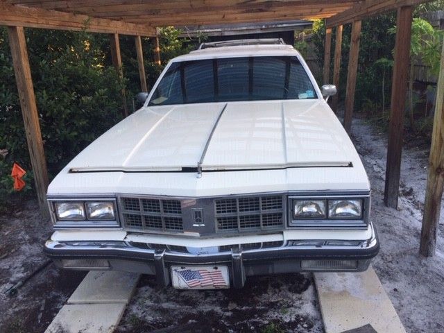 1989 Oldsmobile Custom Cruiser