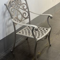 Gardens Treasures Antique White Bronze Outdoor Furniture Chair 
