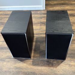 Klipsch Hi-Fi Bookshelf/ Monitor Speakers (R-60M) (Pair) -Dynamic Bass, Crisp Highs, 6.5” Woofer| Rich Audio