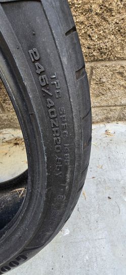 2 free Tires 245/40 R 20
