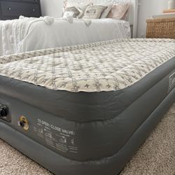 COLEMAN Extra Tall Twin Air Mattress With Fabric Topper Easily Inflated And Inflated 