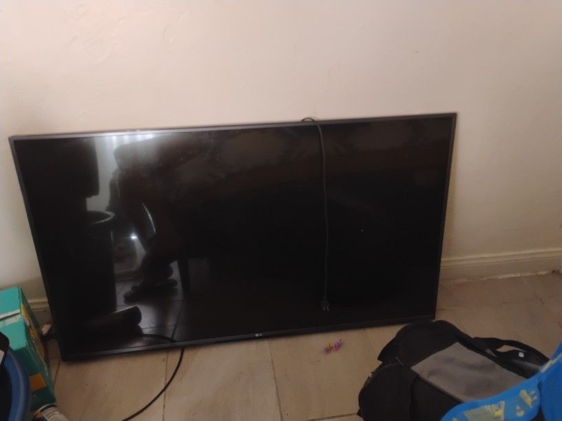 65 Inch TV LG