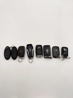 Lot of 7 Car Key  Mixed Brands