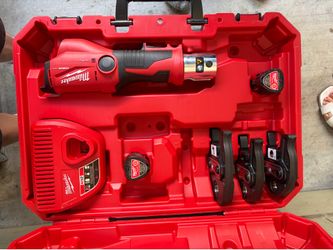 Milwaukee force logic press tool