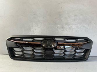 2018 2019 2020 SUBARU CROSSTREK GRILLE OEM 91123FL100