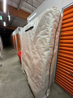 QUEEN SIZED MATTRESS AND BOX SPRING! | MOVING SALE