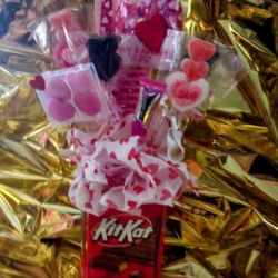 Valentine's Day Candy Bouquet!!!!