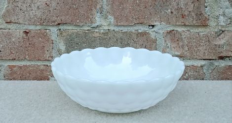 Vintage Anchor Hocking Bubble Milk Glass 8" Round Vegetable Bowl
