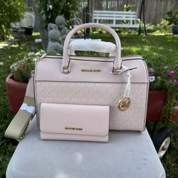 Michael Kors Purse And Wallet 