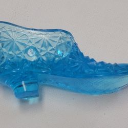 VINTAGE BLUE GLASS SHOE
