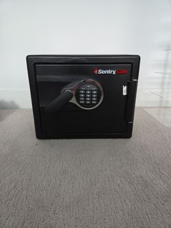 SentrySafe LIKE NEW!