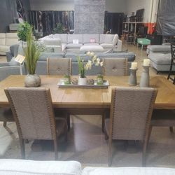 Beautiful 7pc Dining Set With Leaf And Fabric Chairs (New)