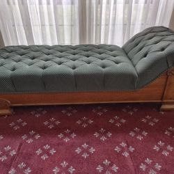 Victorian Antique Fainting Sofa