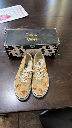 Disney Winnie the Pooh shoes size 6 women’s
