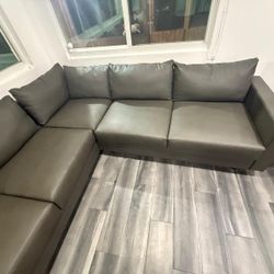 Beautiful Modern Sectional Leather Sofa 