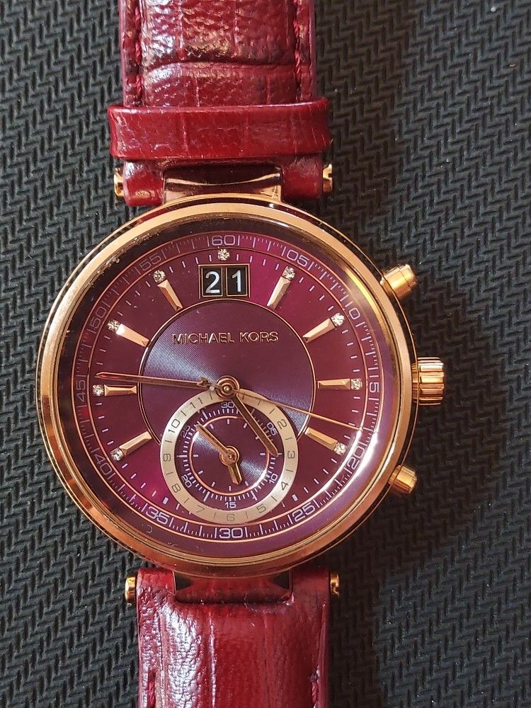 Michael Kors
Sawyer Rose Gold-Tone and Embossed-Leather Watch