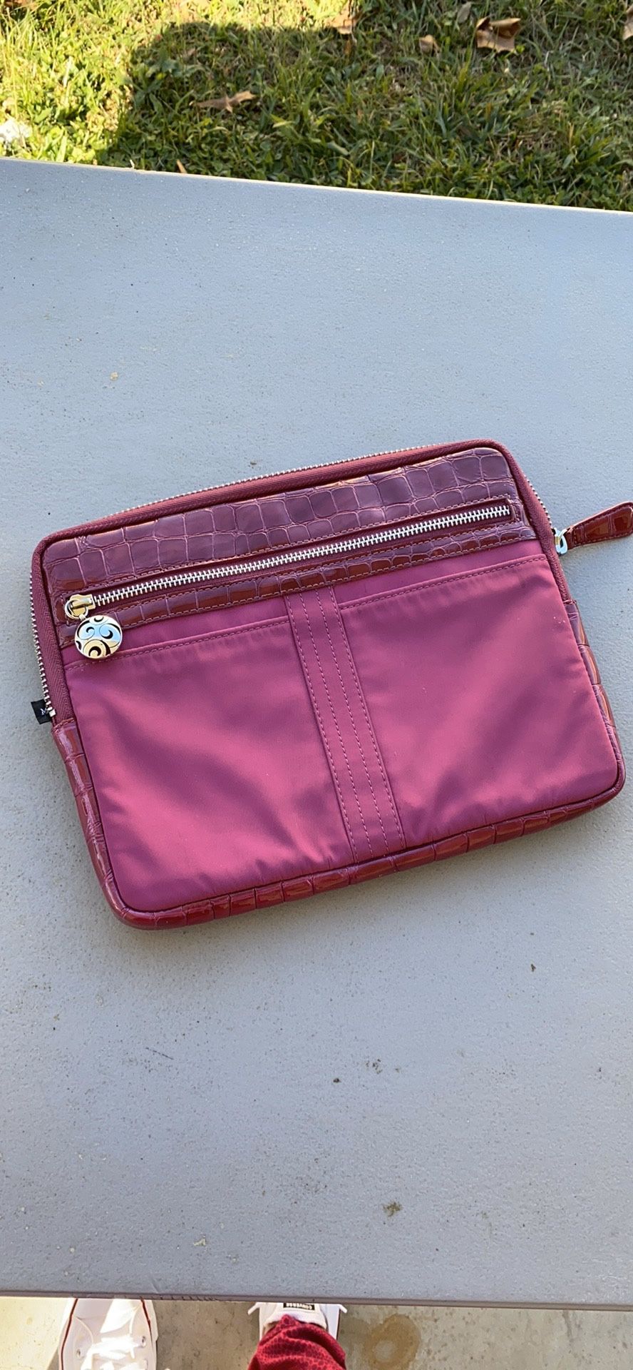 Brighton iPad organizer with lots of pockets excellent condition