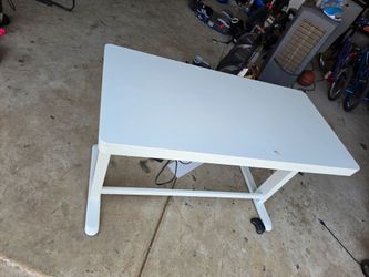 Work desk
