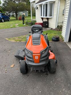 Riding lawn mower