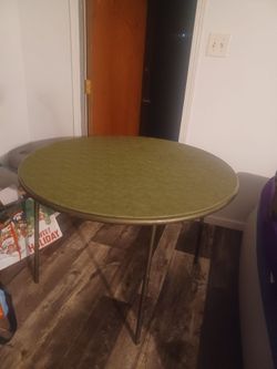 Fold up table