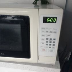 Magic chef Microwave 