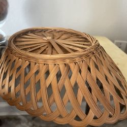 🧺 Woven Wicker Basket - Vintage / Boho Style 