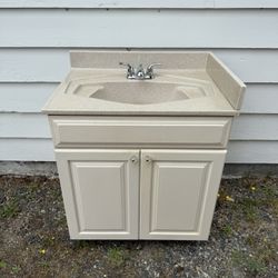 30 Inch Bathroom vanity with top