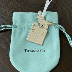 Auth Limited Tiffany & Co 2025 Holiday Ornament Bag Charm • Bird on a Gift Box 