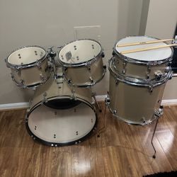 Yamaha Rydeen Drums