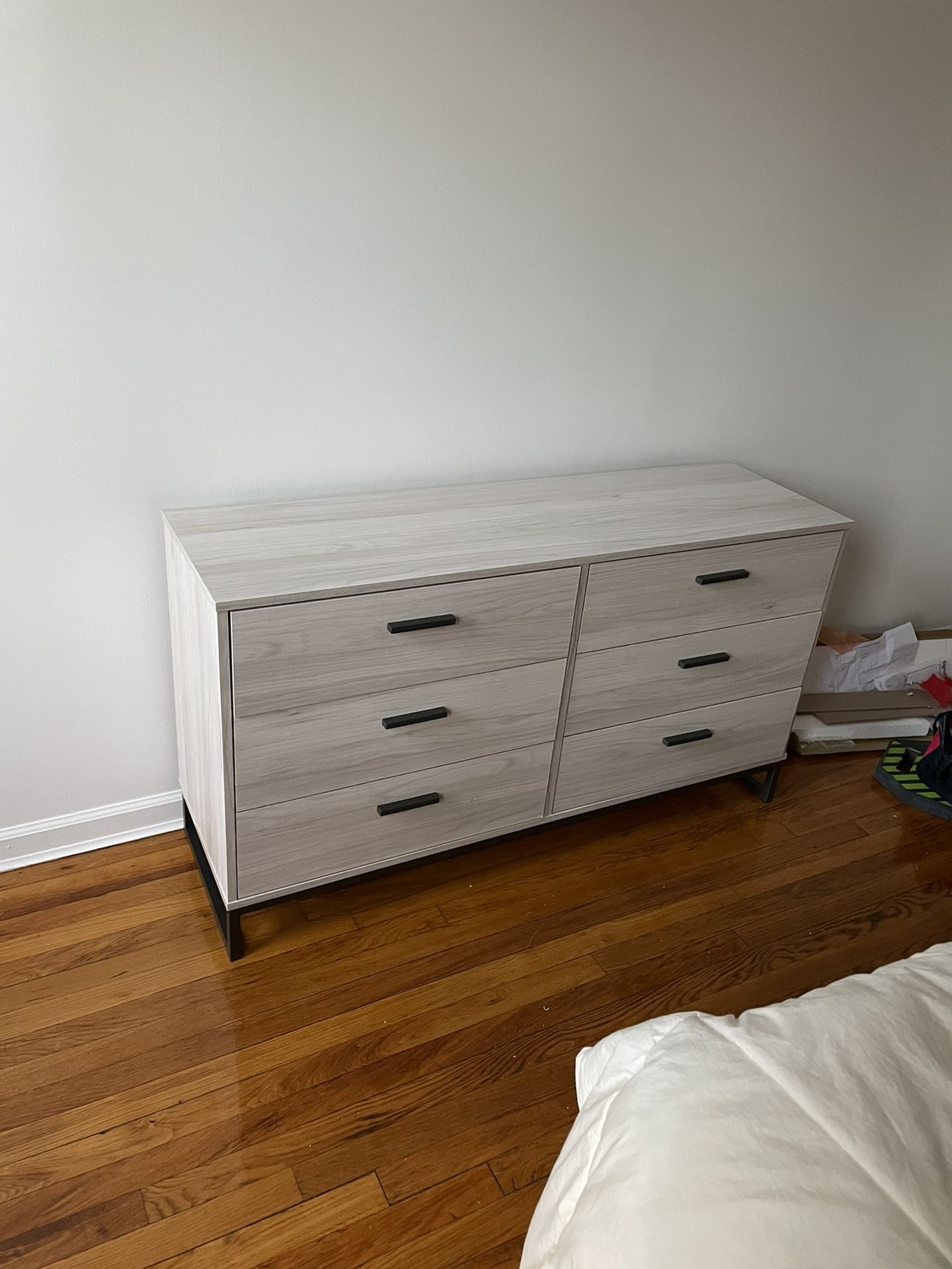 Dresser Assembly