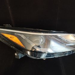 2016-2019 CHEVROLET CRUZE Right Halogen Headlight