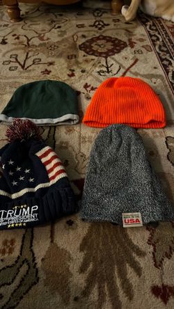 Lot of 4 knit caps