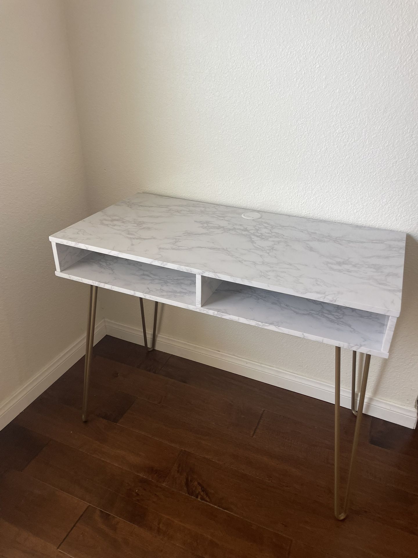 Marble Colored Desk With Gold Hairpin Legs