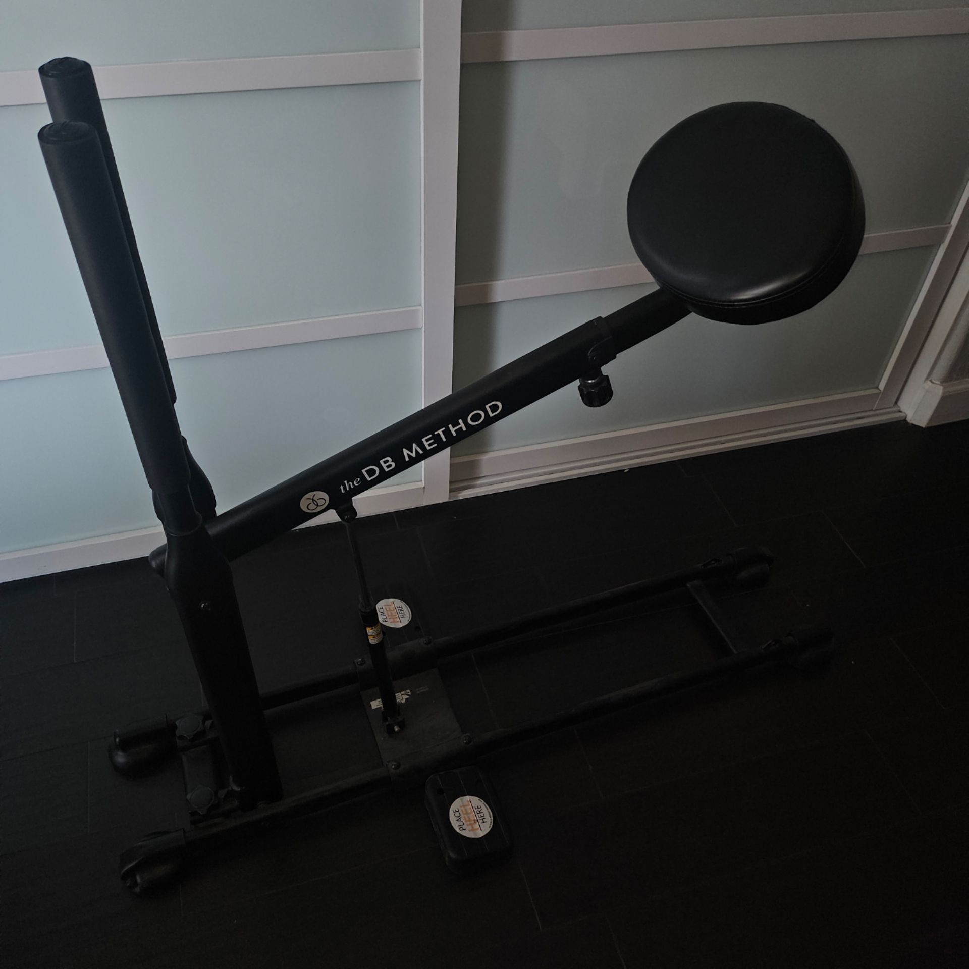 New DB METHOD SQUAT MACHINE